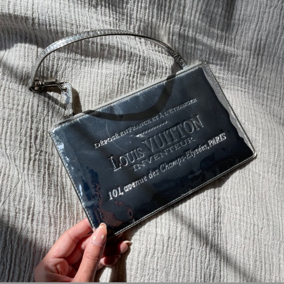 Louis Vuitton Mirror Pochette - Picture 5 of 6